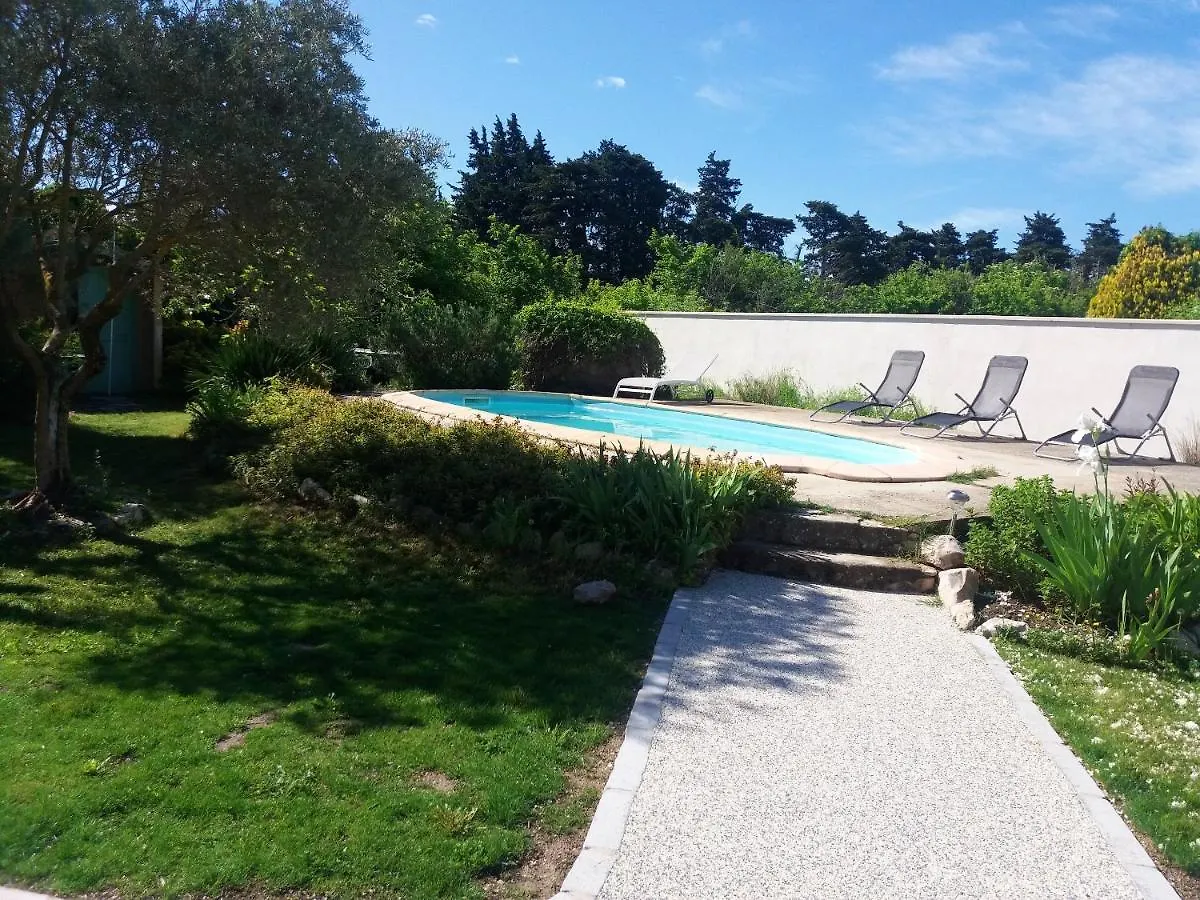 Holiday home Maison De Charme Avec Piscine Privee A Velleron